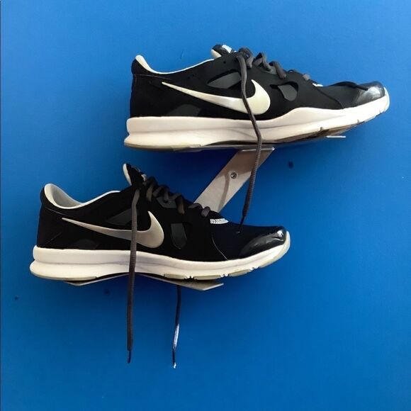 Nike Women In-Season TR 3 Training  Size 10 - Picture 2 of 10